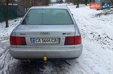 Седан Audi A6 1995 в Смеле