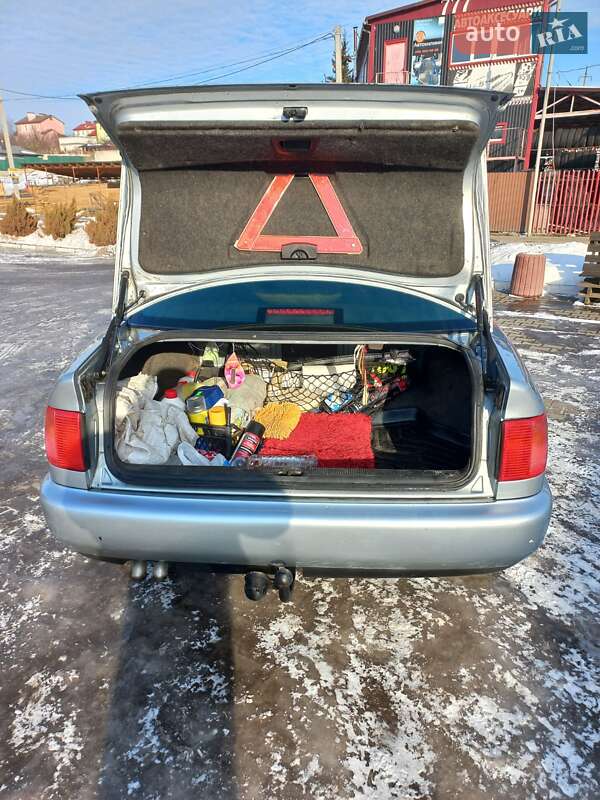 Седан Audi A6 1996 в Хмельницком