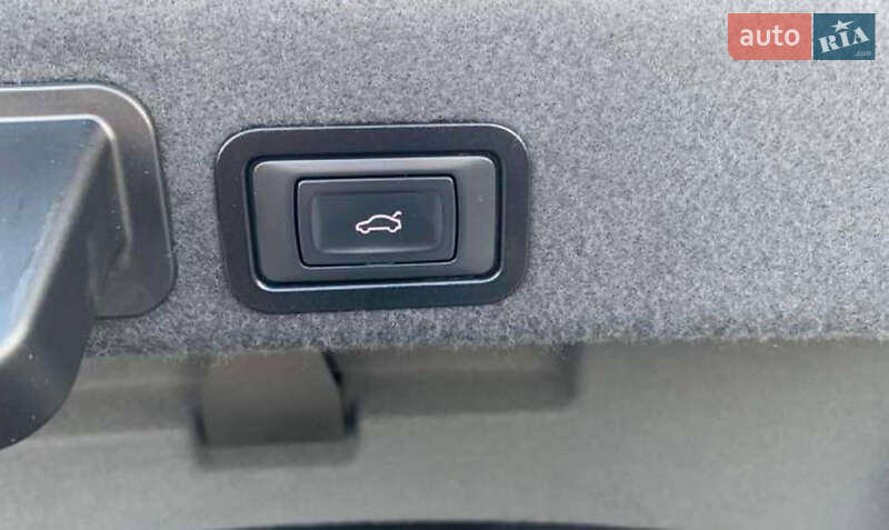 Седан Audi A6 2014 в Самборі