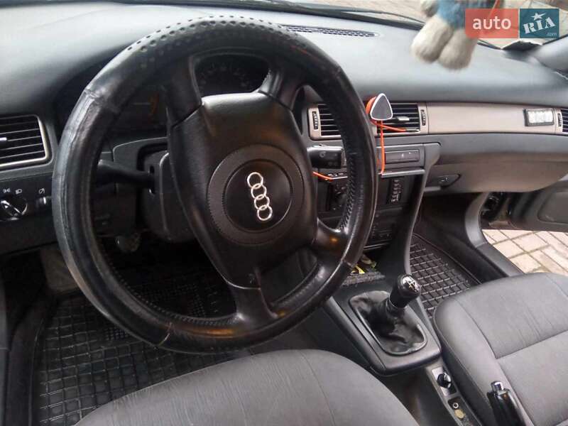 Универсал Audi A6 2000 в Виннице
