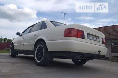 Седан Audi A6 1995 в Берегово