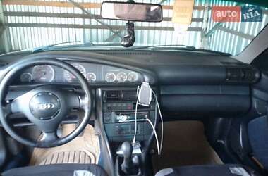Седан Audi A6 1995 в Береговому