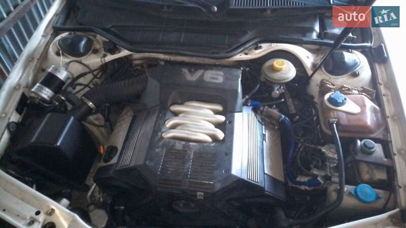 Седан Audi A6 1995 в Береговому