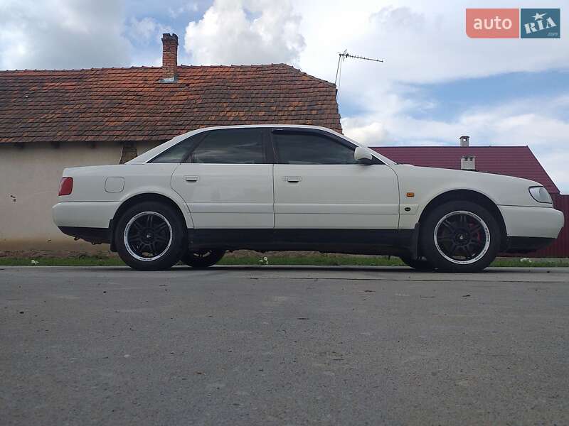 Седан Audi A6 1995 в Береговому