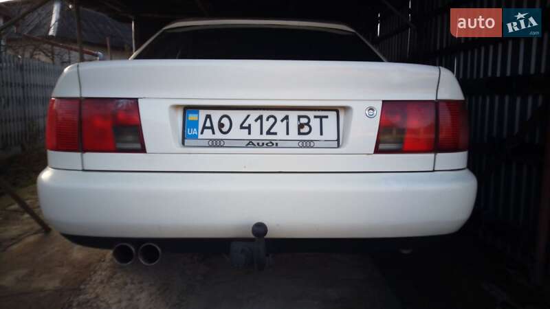 Седан Audi A6 1995 в Береговому