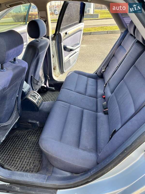 Седан Audi A6 1998 в Кривом Роге