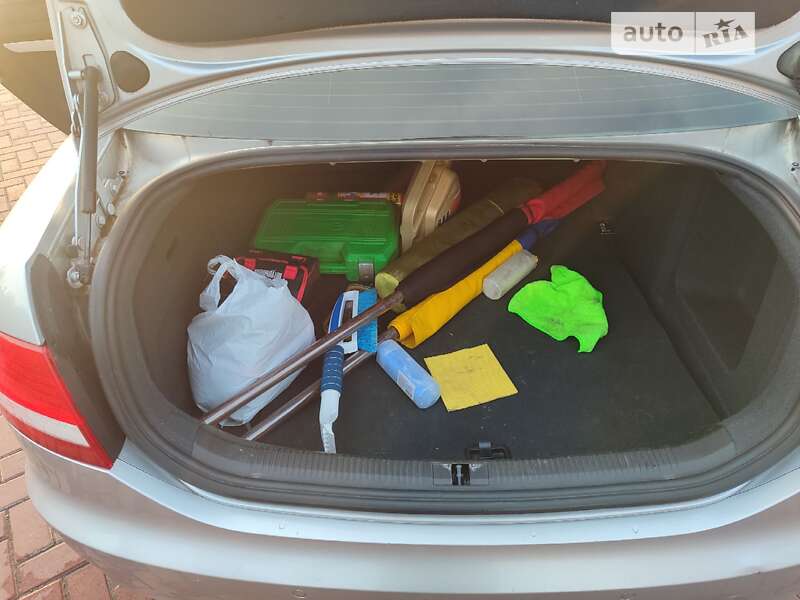 Седан Audi A6 2006 в Ровно