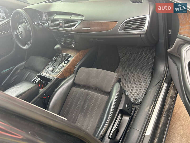 Седан Audi A6 2012 в Киеве