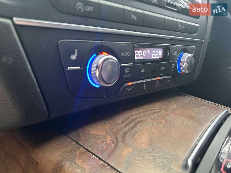Седан Audi A6 2012 в Киеве