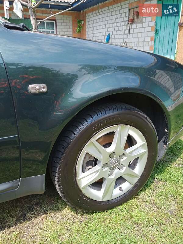 Седан Audi A6 2003 в Киеве
