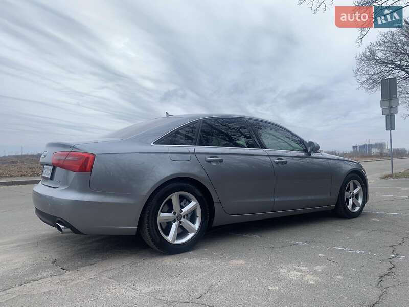 Седан Audi A6 2014 в Киеве