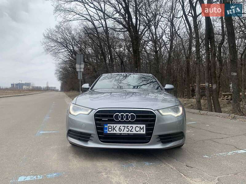 Седан Audi A6 2014 в Киеве