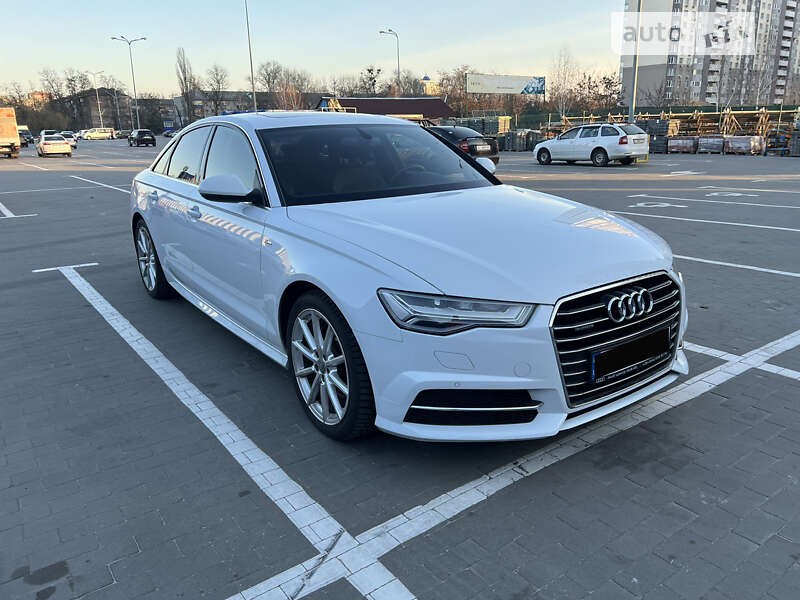 Седан Audi A6 2016 в 