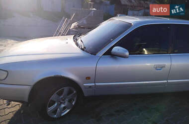 Седан Audi A6 1995 в 