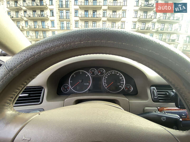 Седан Audi A6 2003 в Одессе
