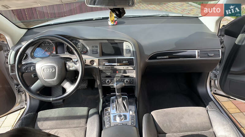 Седан Audi A6 2004 в Болграді
