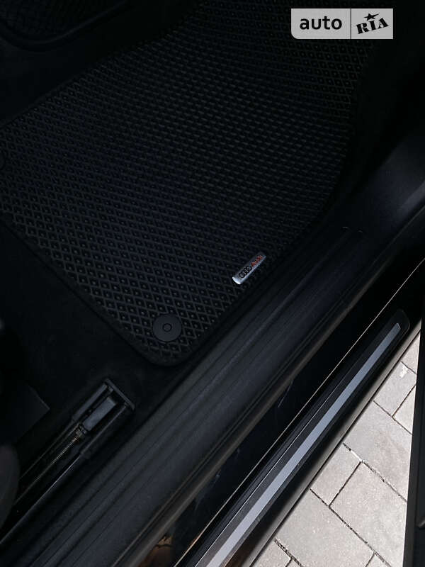 Седан Audi A6 2010 в Первомайске