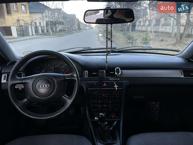 Седан Audi A6 2000 в Ивано-Франковске