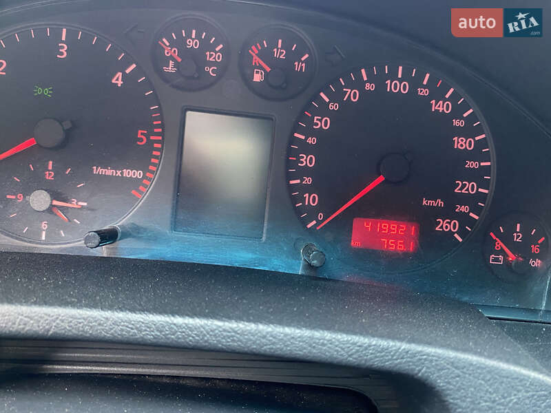 Седан Audi A6 1997 в Липовой Долине