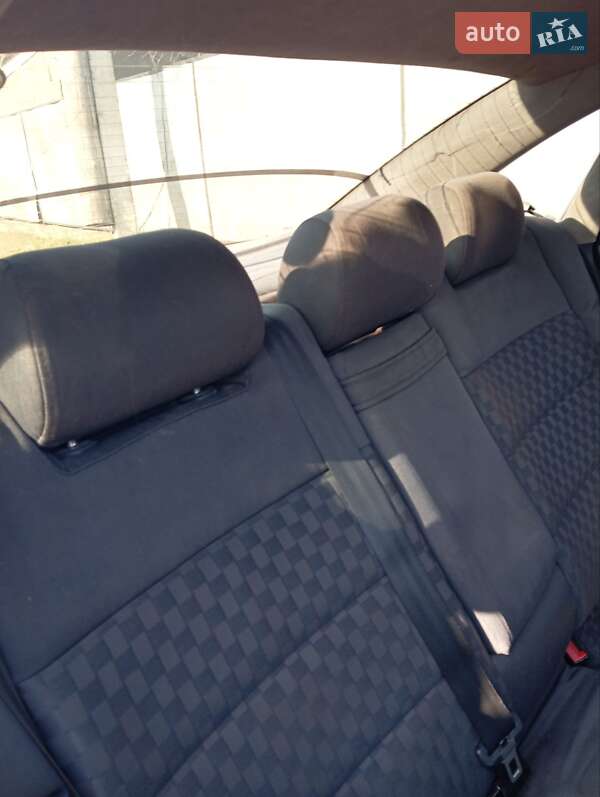 Седан Audi A6 1998 в Хотине