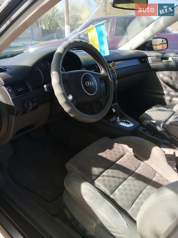 Універсал Audi A6 2003 в Варві