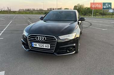 Седан Audi A6 2015 в 