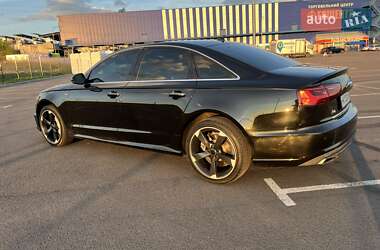 Седан Audi A6 2015 в 