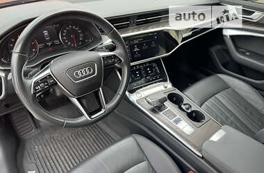 Седан Audi A6 2019 в 