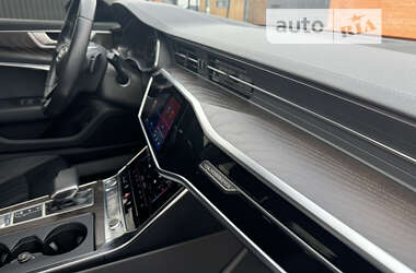 Седан Audi A6 2019 в 
