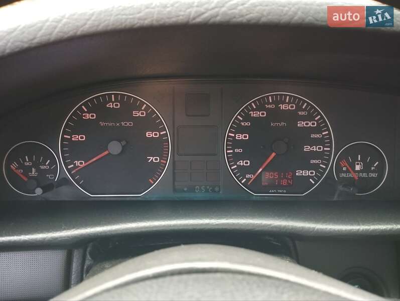 Седан Audi A6 1997 в Киеве