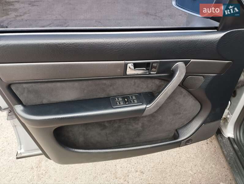 Седан Audi A6 1997 в Киеве