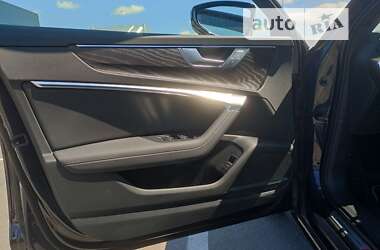 Седан Audi A6 2020 в 