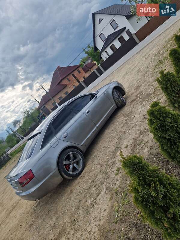 Седан Audi A6 2004 в Сторожинці