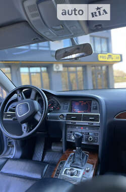 Седан Audi A6 2004 в Новояворовске