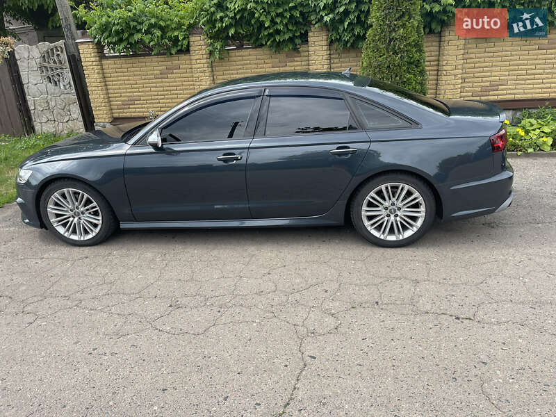 Седан Audi A6 2014 в Полтаве