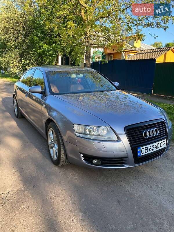 Седан Audi A6 2004 в 