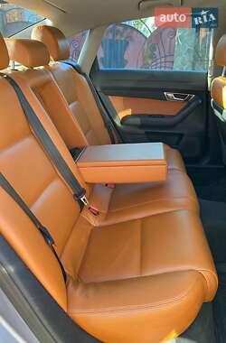 Седан Audi A6 2004 в 