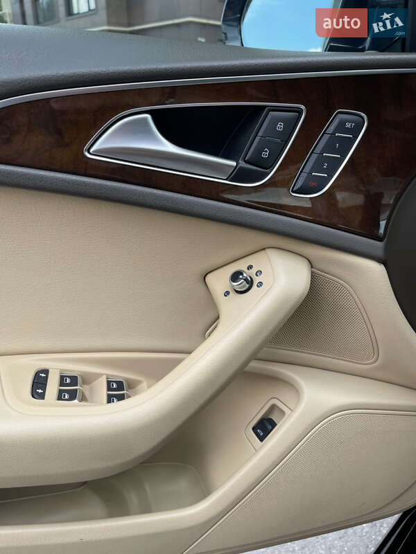 Седан Audi A6 2015 в Киеве