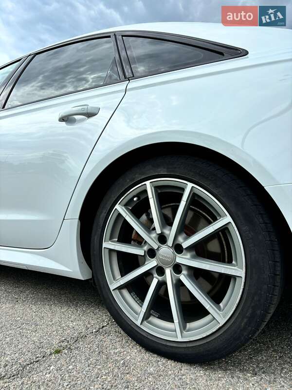 Седан Audi A6 2017 в Сваляве