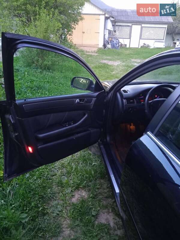 Универсал Audi A6 2004 в Верховине