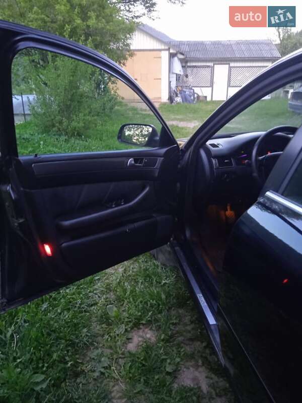 Универсал Audi A6 2004 в Верховине