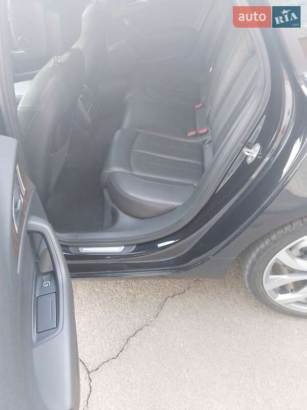 Седан Audi A6 2014 в Умані