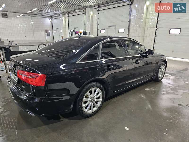 Седан Audi A6 2012 в Сумах