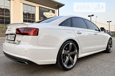 Седан Audi A6 2015 в 
