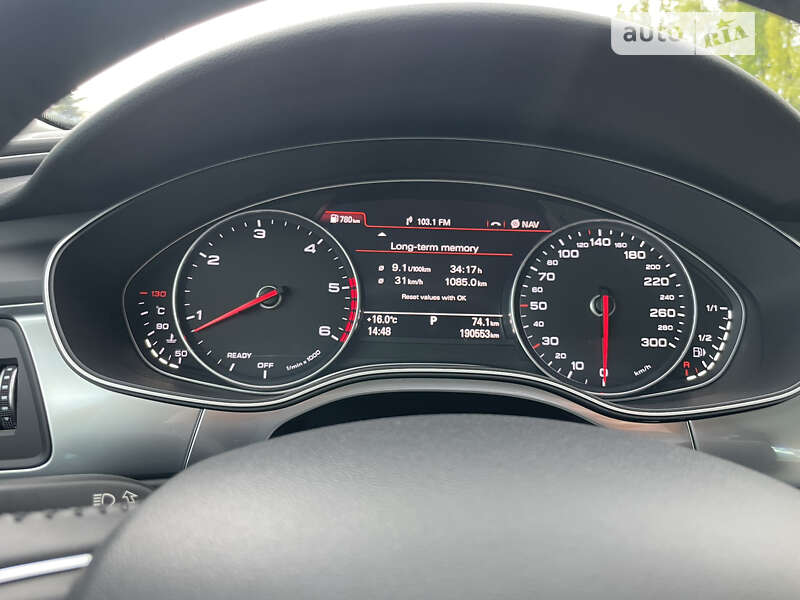 Седан Audi A6 2015 в Киеве