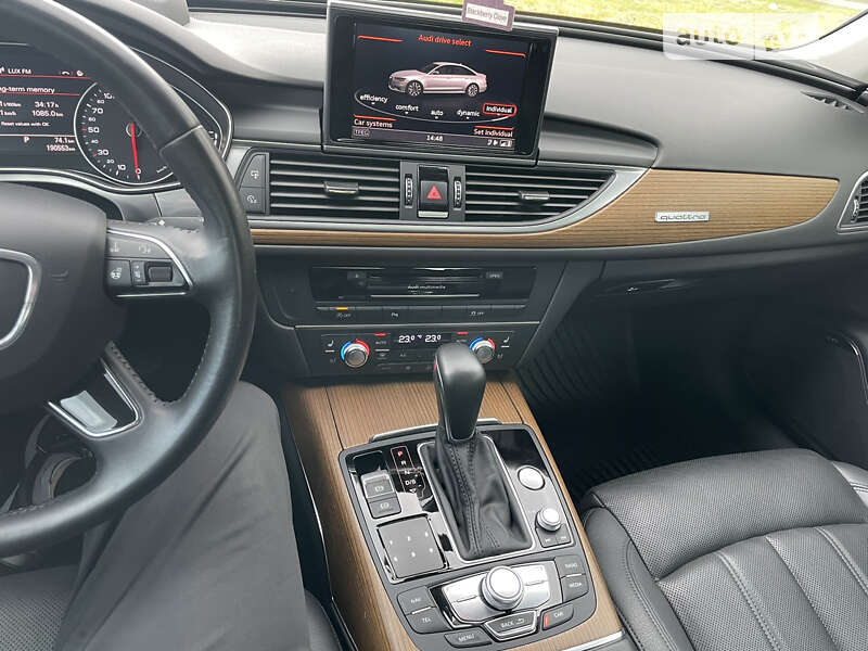 Седан Audi A6 2015 в Киеве