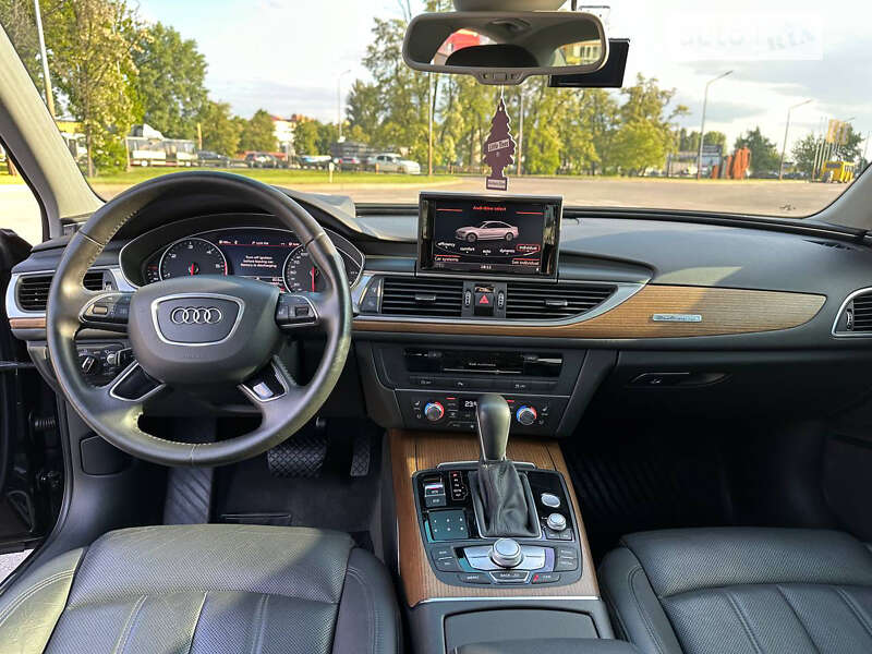 Седан Audi A6 2015 в Киеве