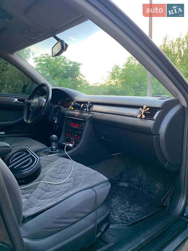 Седан Audi A6 2002 в Іванкові
