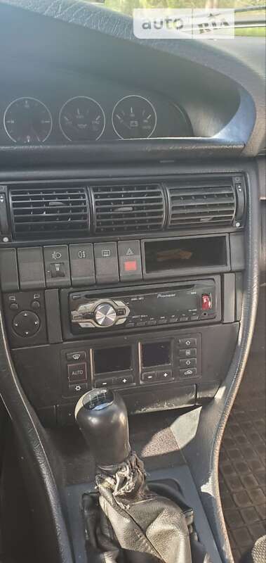 Седан Audi A6 1996 в Владимирце