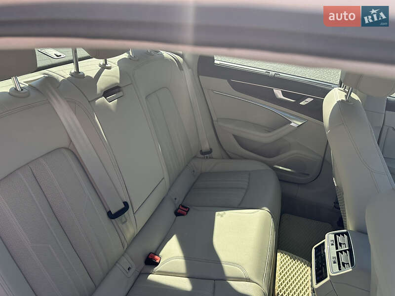 Седан Audi A6 2019 в Львове